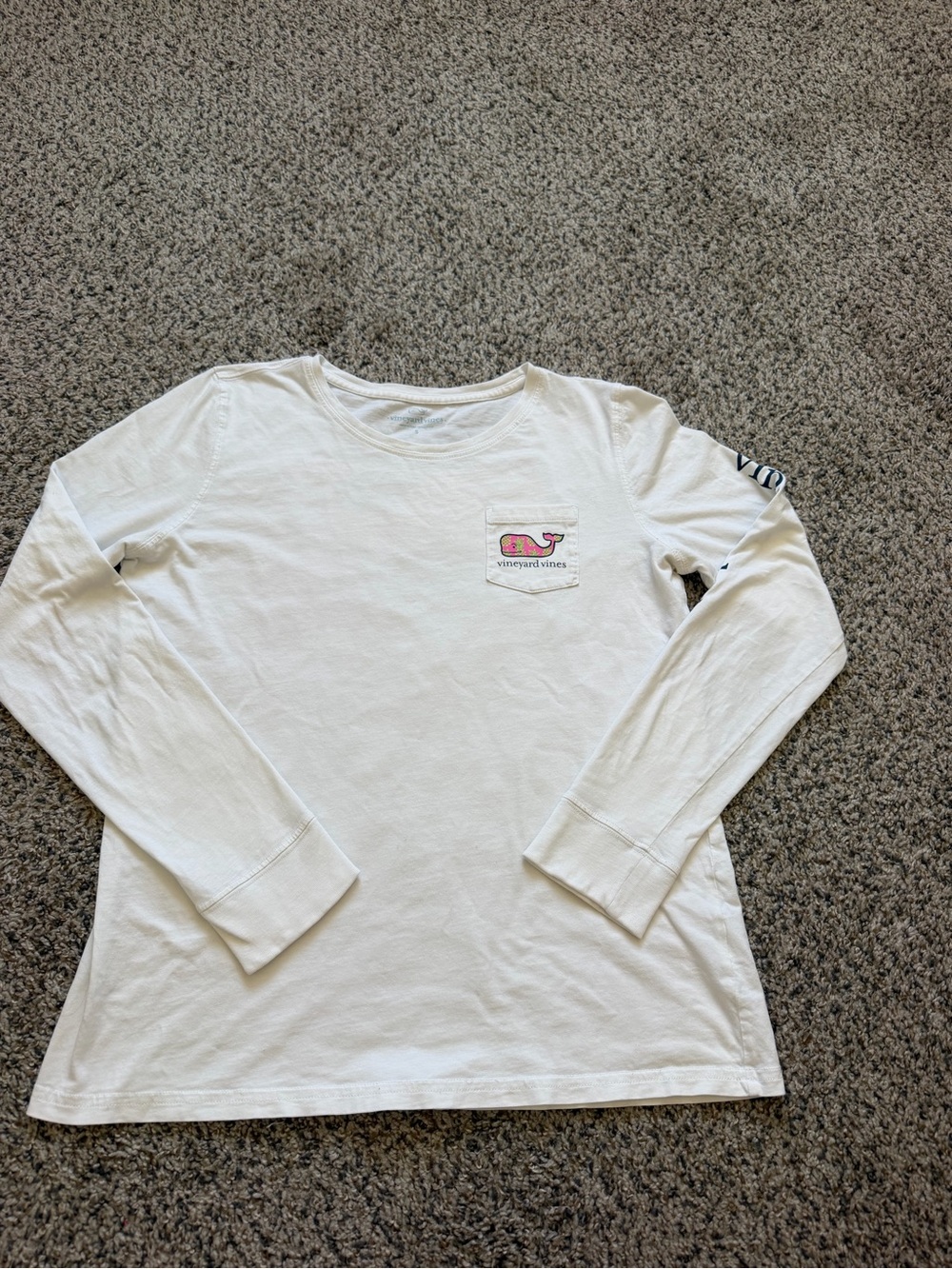 Vineyard Vines White Whale Graphic Logo Crew Neck Long Sleeve Pocket Tee S
